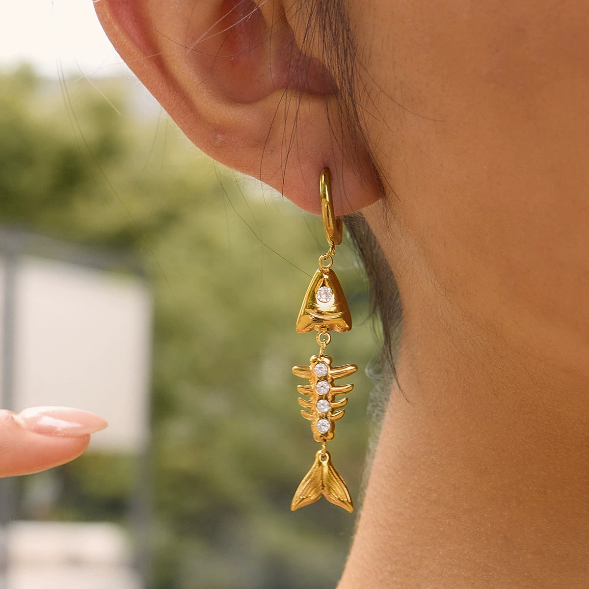 Tropical Chic Gold Fishbone Pendant Earrings
