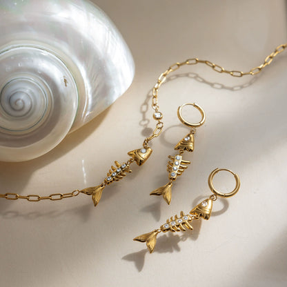 Tropical Chic Gold Fishbone Pendant Earrings