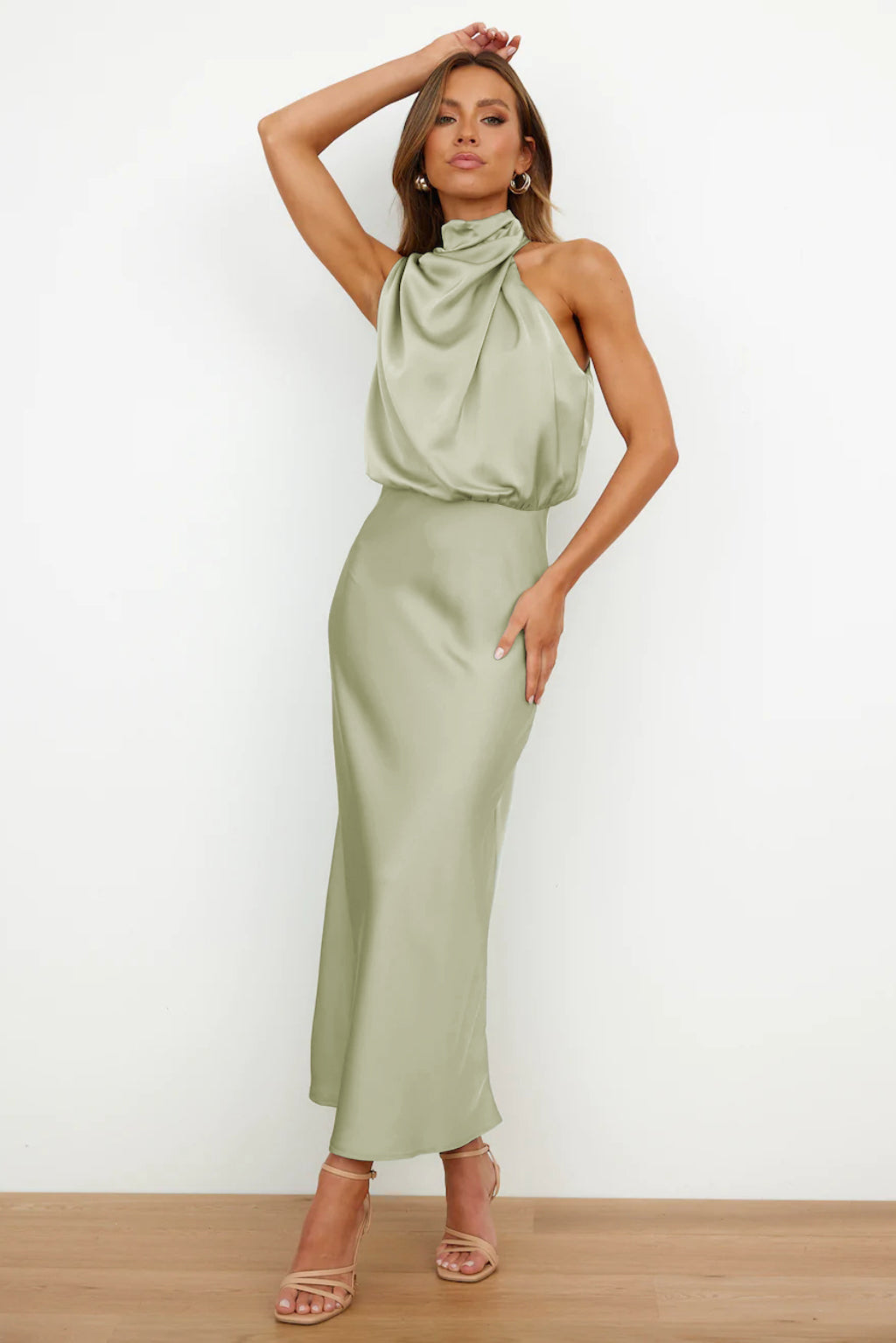 Stylish And Elegant Sleeveless Dress