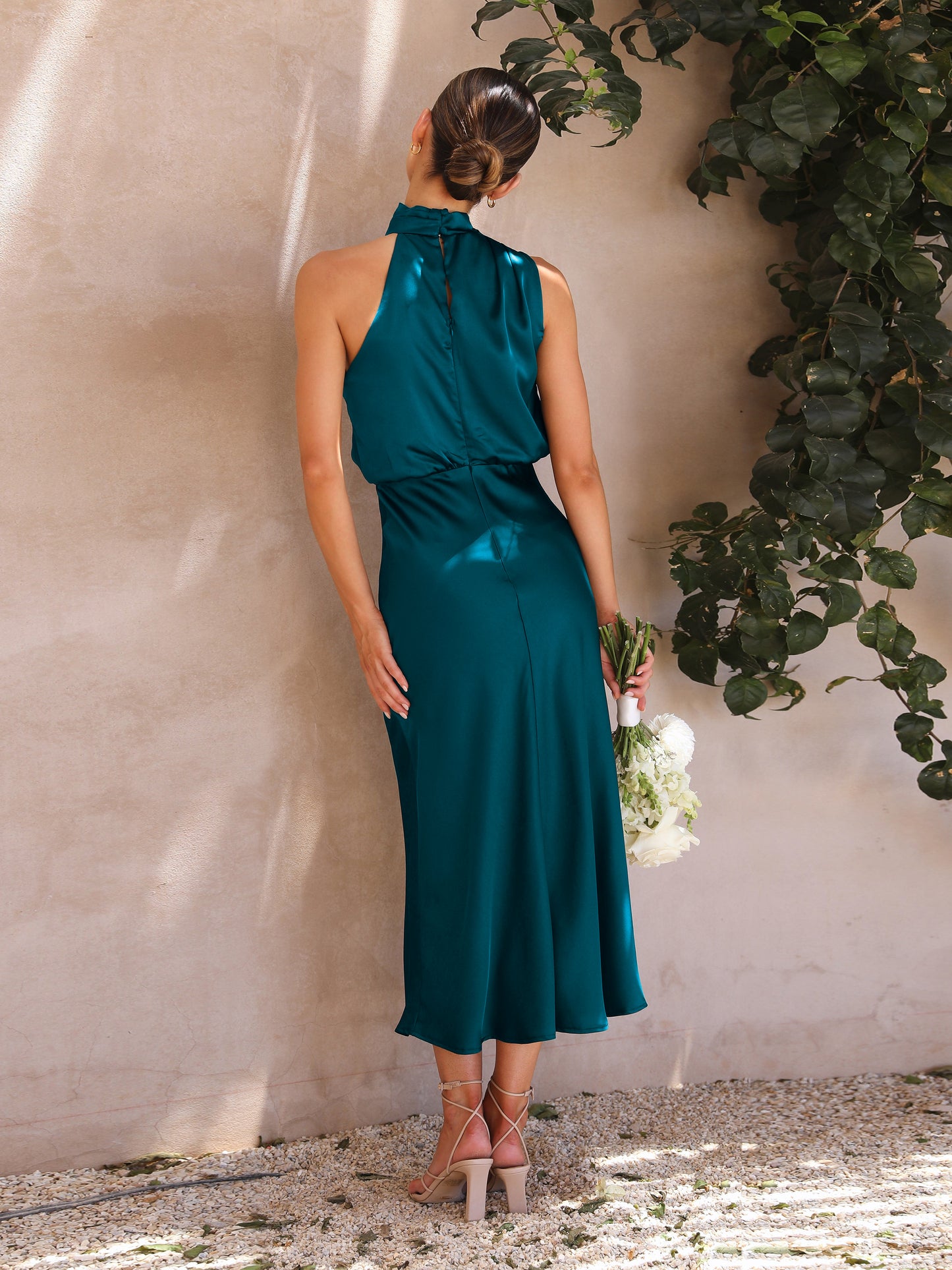 Stylish And Elegant Sleeveless Dress