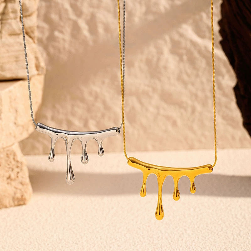 Minimalist Water Drop Necklace
