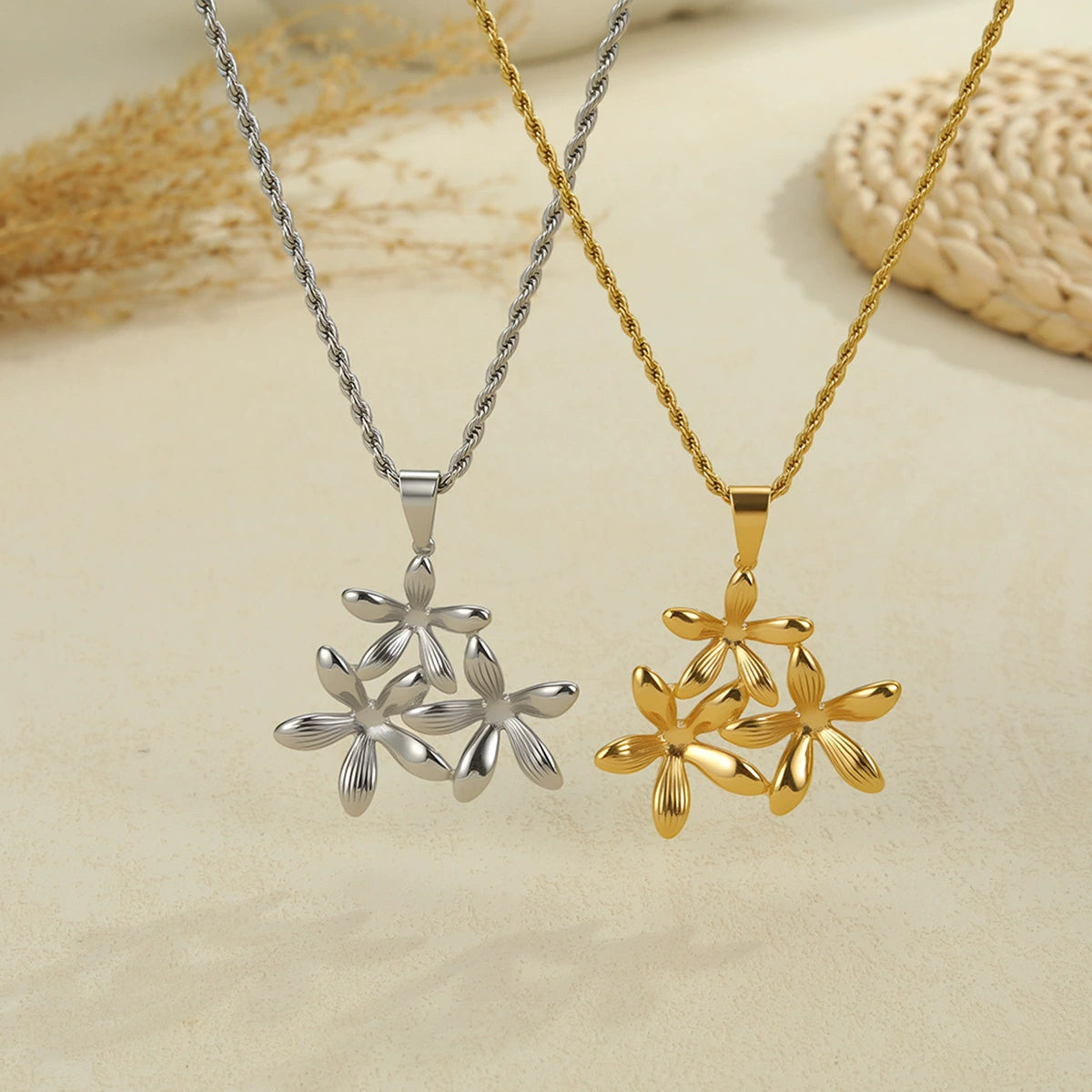 Adiffu Fashionable Hollowed-out Flower Pendant Collar Necklace
