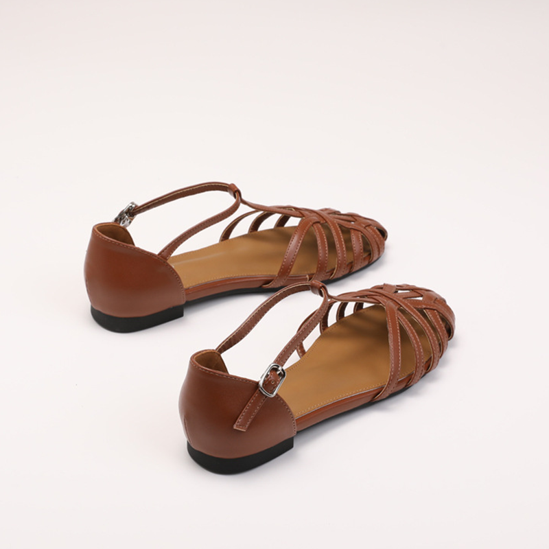 BreezeWeave Breathable Woven Closed-Toe Flat Roman Sandals for Women