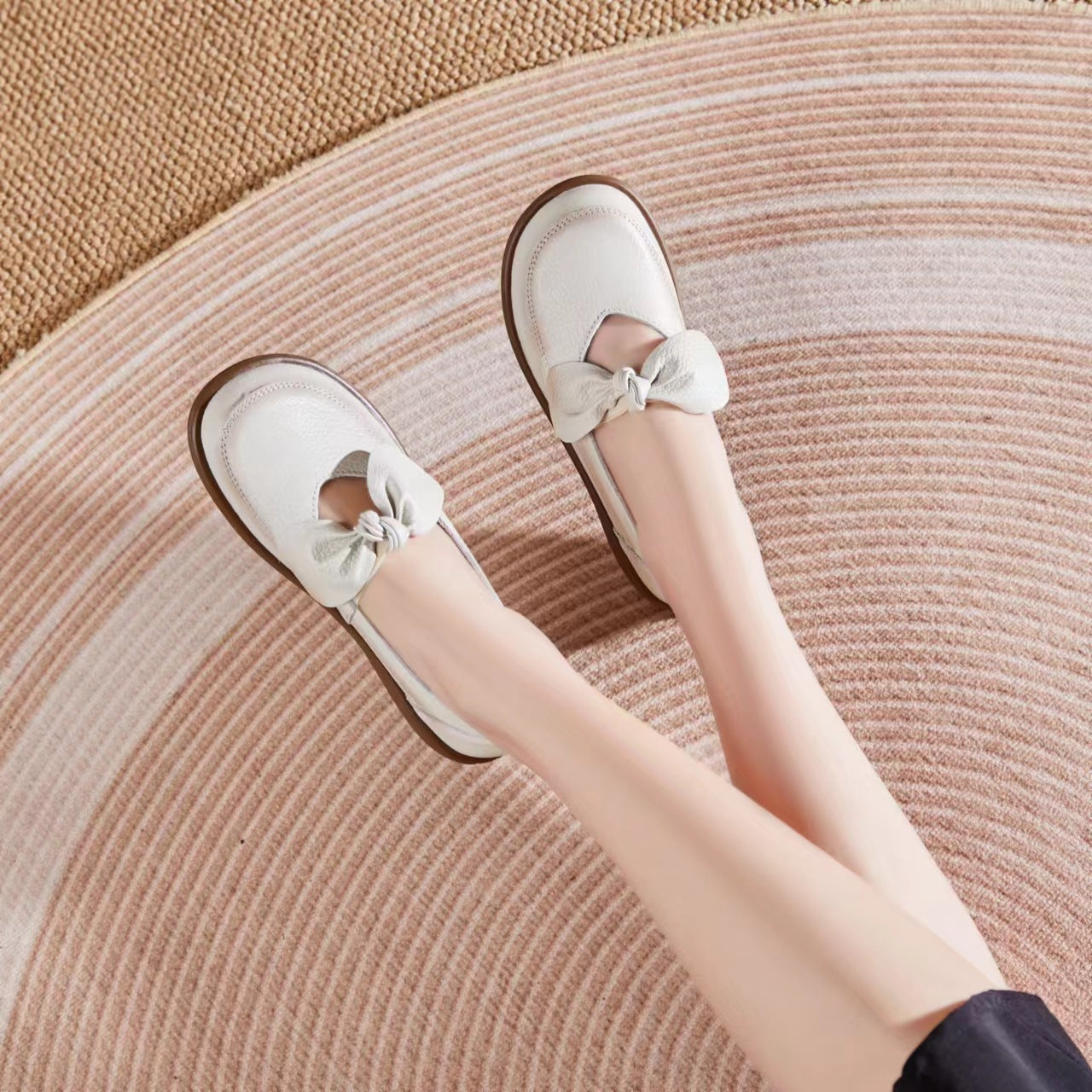 Adiffu Flat Round Head Soft Sole Top Layer Bow Flat Shoes