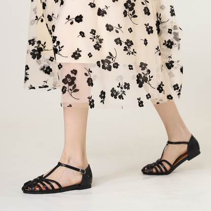 BreezeWeave Breathable Woven Closed-Toe Flat Roman Sandals for Women