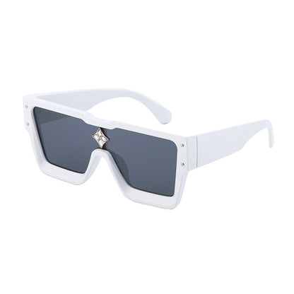 Adiffu Large-frame Sunglasses