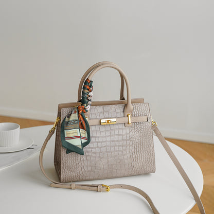 Simple Fashion Atmospheric Handbag And Crossbody Bag