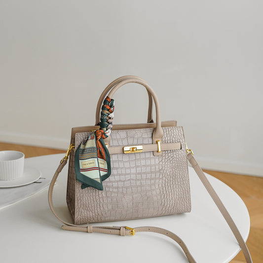 Simple Fashion Atmospheric Handbag And Crossbody Bag