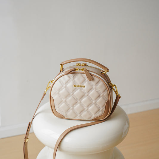 Premium Edge Lattice Small Bag