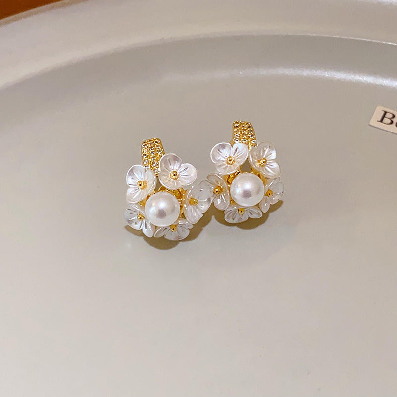 Adiffu Chic Cluster Artificial Pearl Flower Earrings