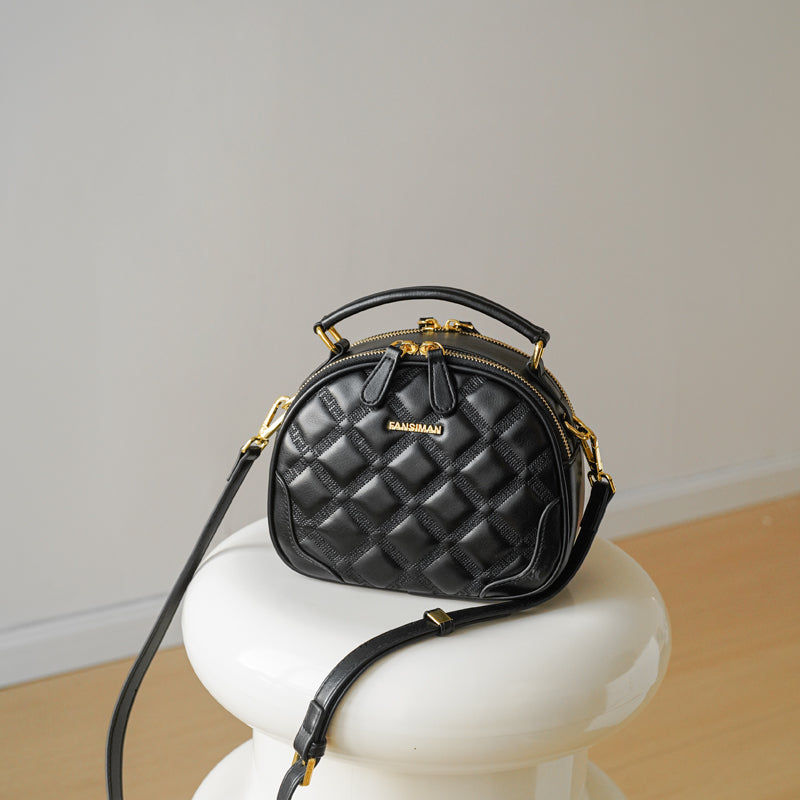 Premium Edge Lattice Small Bag