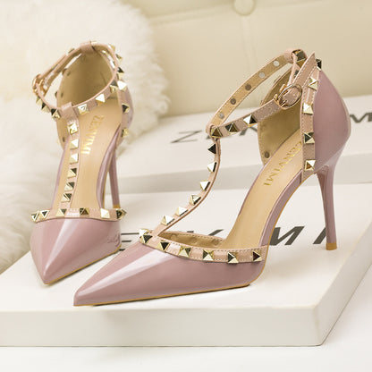 Pointed One-line Sandals With High Heels