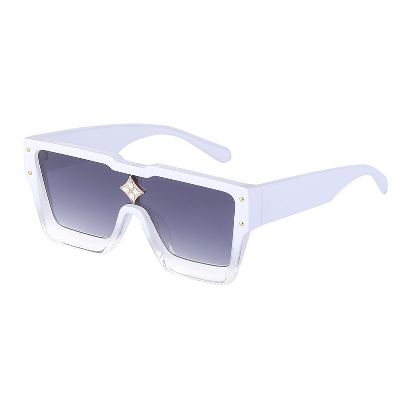 Adiffu Large-frame Sunglasses